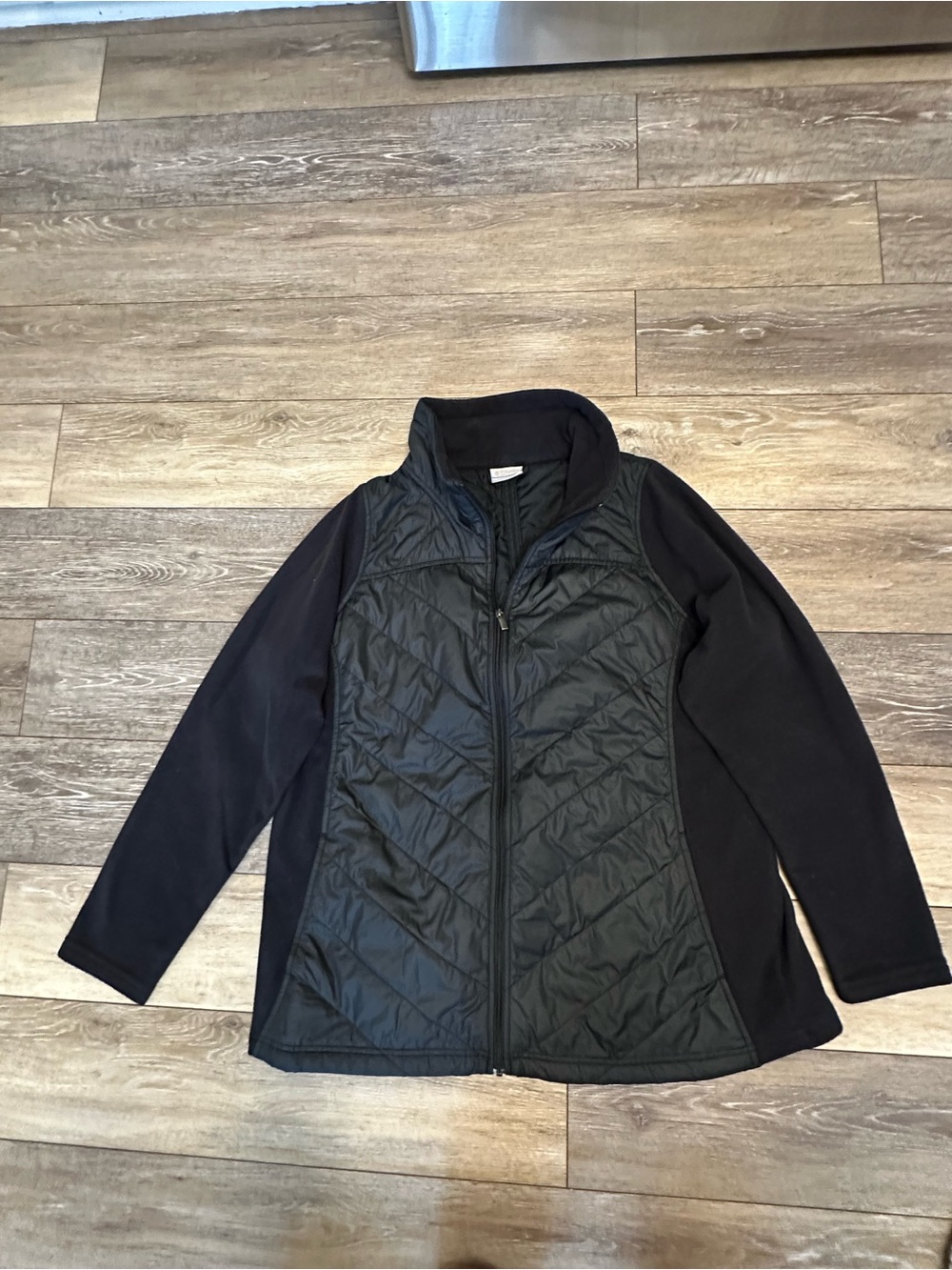 Columbia Black Quilted Jacket With Fleece Sleeves 1X